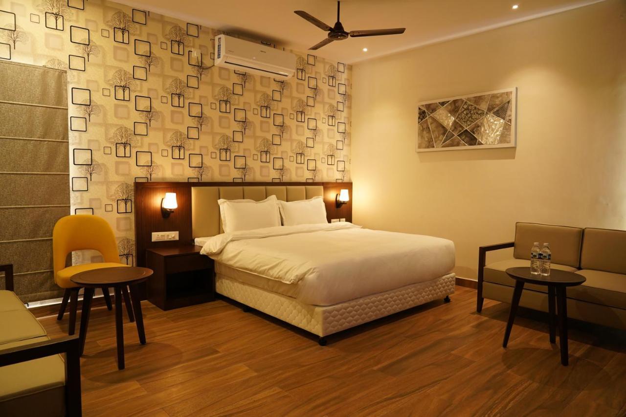 Hotel D Dev Vijayawāda Exterior foto